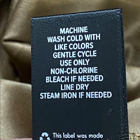 NWT Torrid tan & purple floral dress - Picture 11 of 11